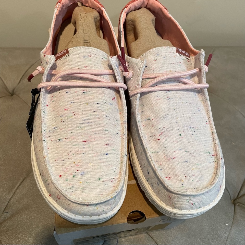 Womens Hey Dude NWT confetti pink